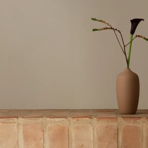 Blomus CEOLA Vase – Indian Tan – 25 cm