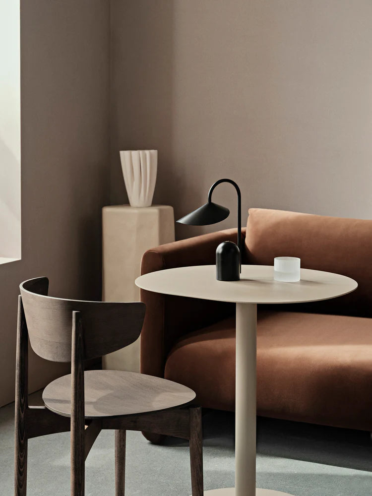Arum table lamp