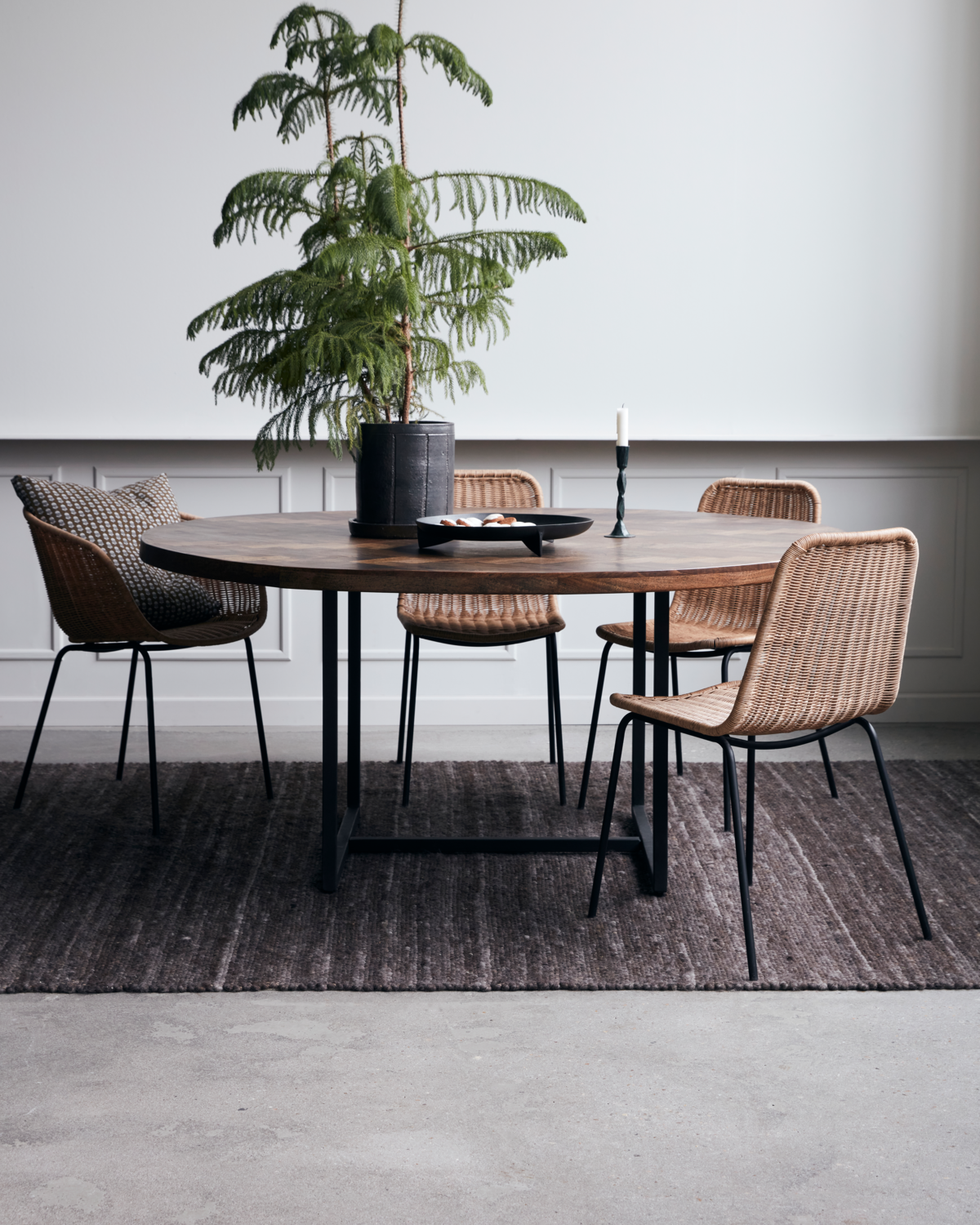 Dining table Kant