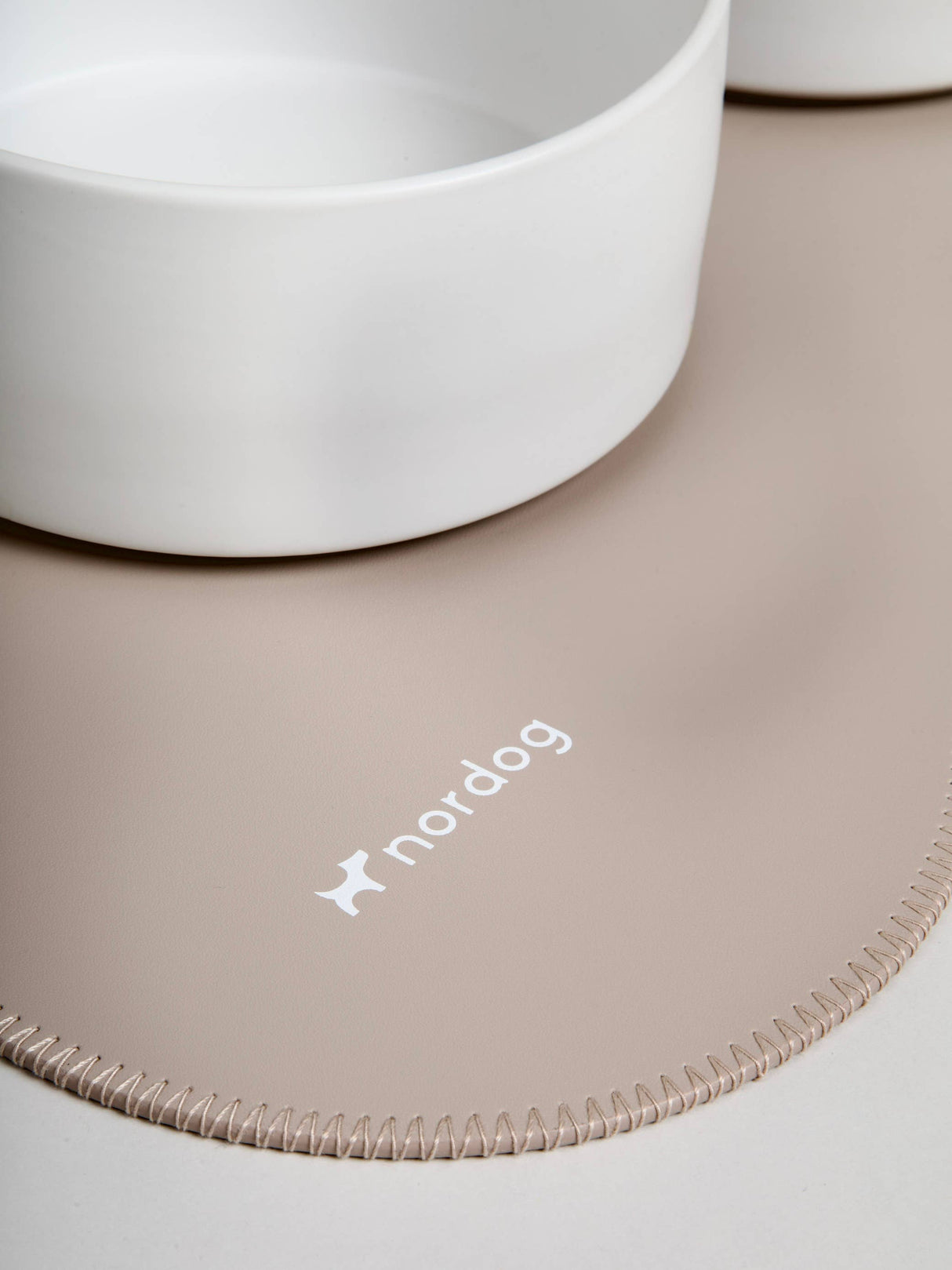 Tischset für Hundenäpfe (Cappuccino)