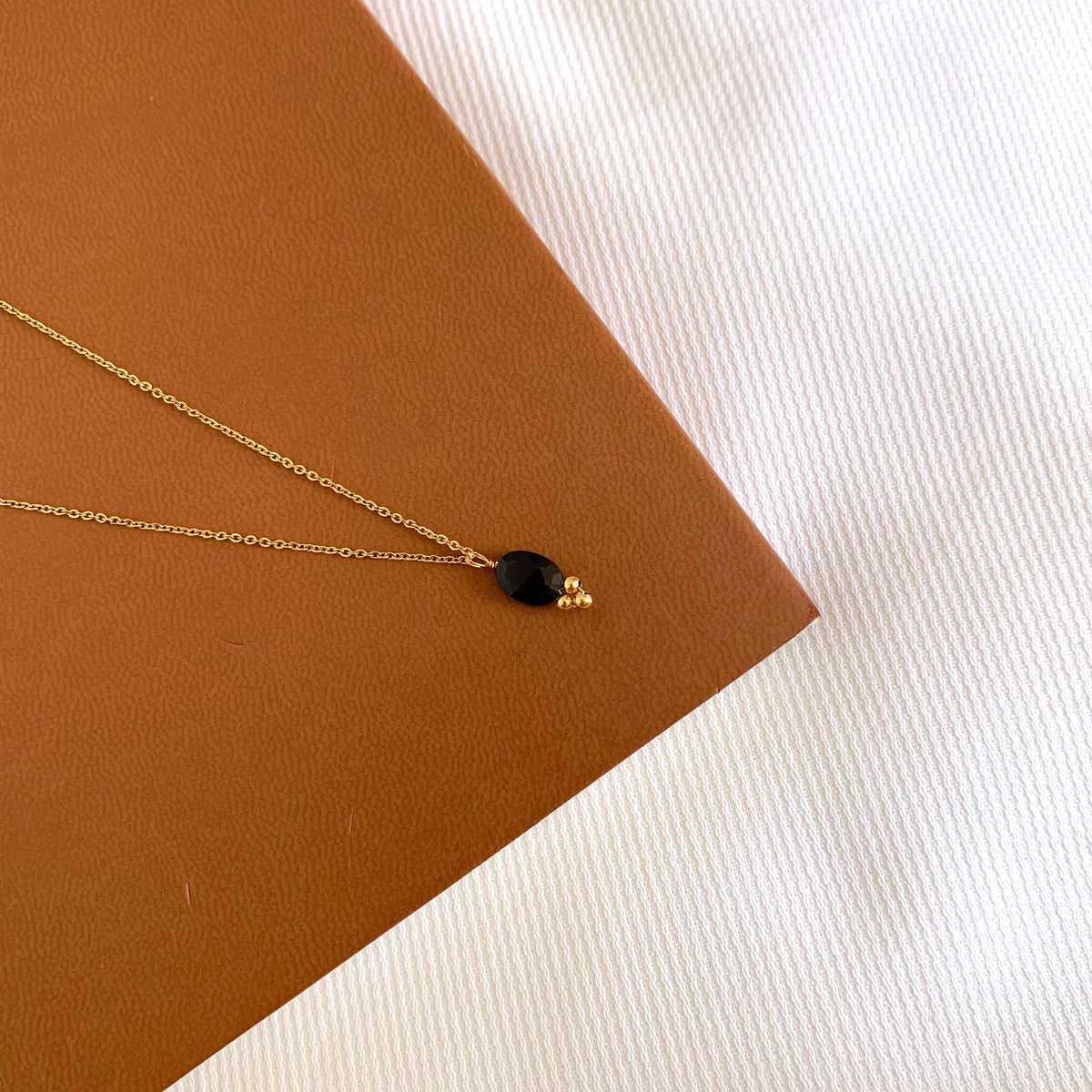 Victoire Collection Halskette mit Bergkristall – Edelstahl