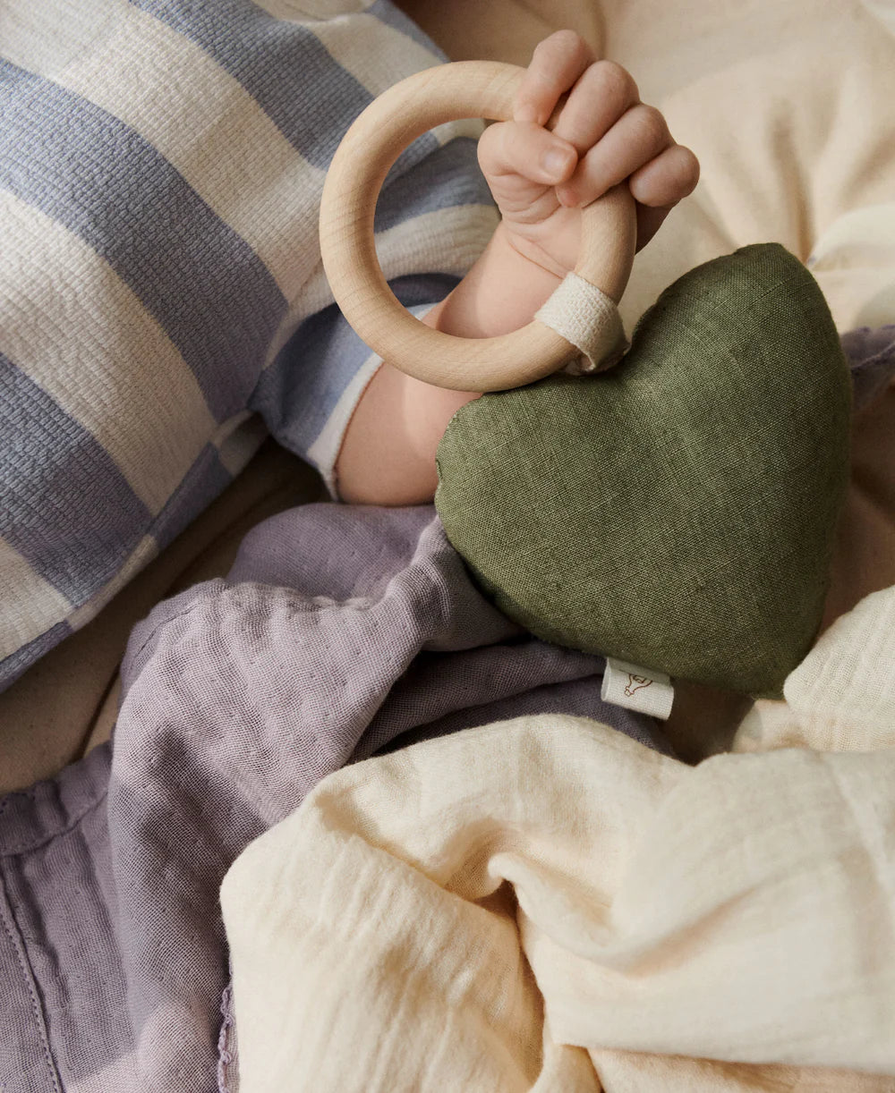 Dear April - Lara Herz Rassel Beissring