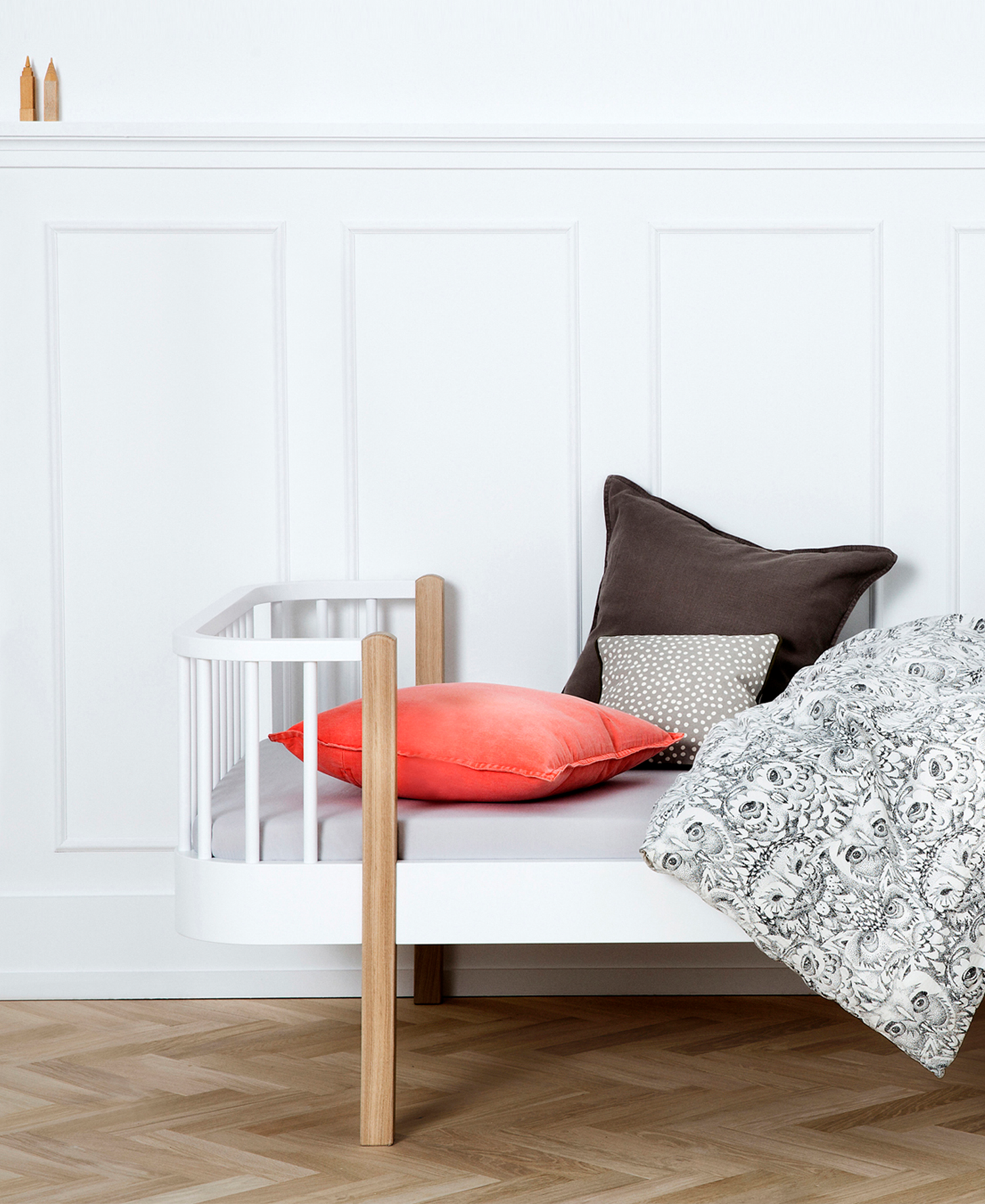 Wood Junior and Children's Bed White / Oak