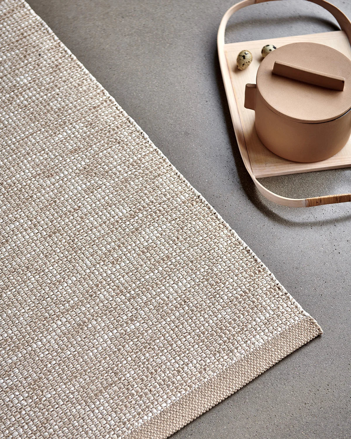 Pappelina SAM Kleiner Teppich – Beige 70 × 90 cm