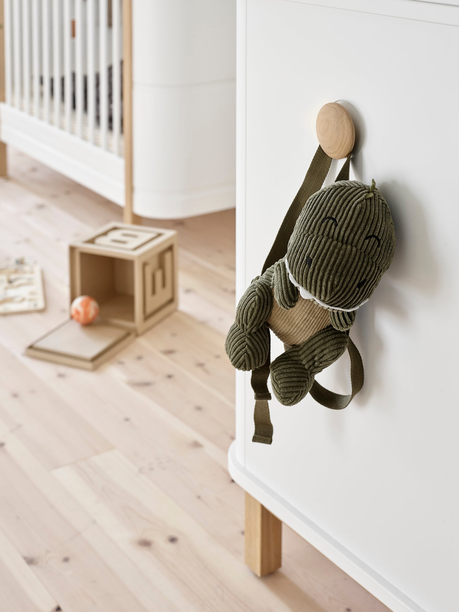 Wood changing table, large changing table white / oak