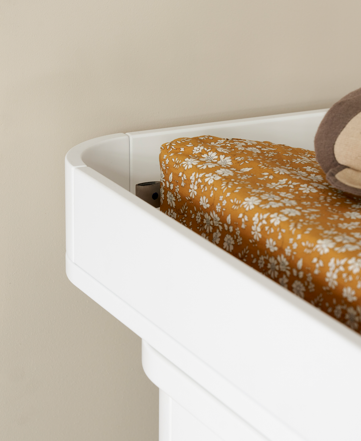 Wood changing table, large changing table white