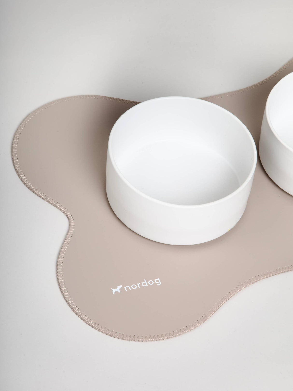 Tischset für Hundenäpfe (Cappuccino)