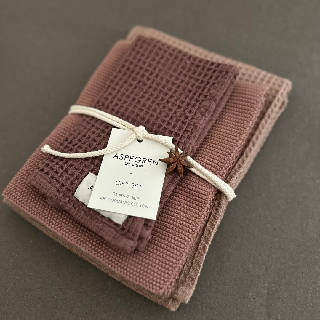 Aspegren Geschenkset Küchentextilien – Clove, Root Beer & Nougat