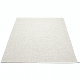 Pappelina Svea Stone Metallic/Fossil Grey Outdoorteppich Teppich für den Aussenbereich Pool 