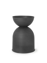 Hourglass Pot black medium