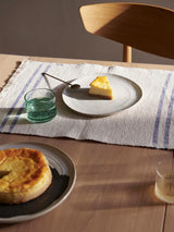 Ferm Living - Flow Teller Mittel - Off-White Speckle