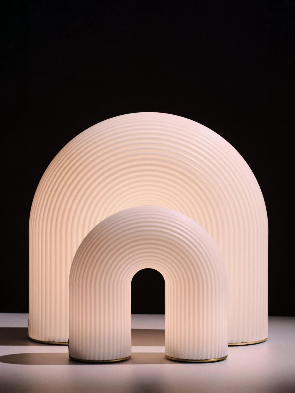 Ferm Living Vuelta Outdoor LED Akkuleuchte H25 – Weiss
