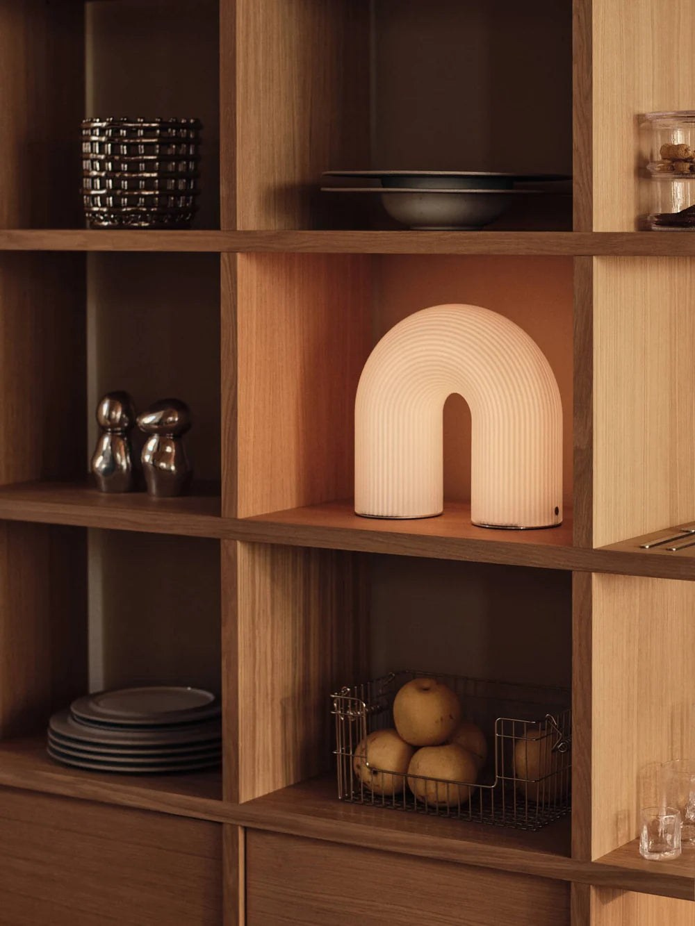 Ferm Living Vuelta Outdoor LED Akkuleuchte H25 – Weiss