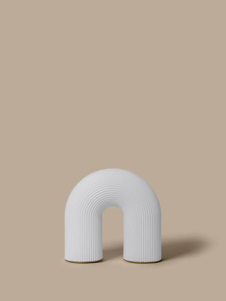 Ferm Living Vuelta Outdoor LED Akkuleuchte H25 – Weiss