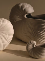 Ferm Living Shell Pot Small – Cremeweiss
