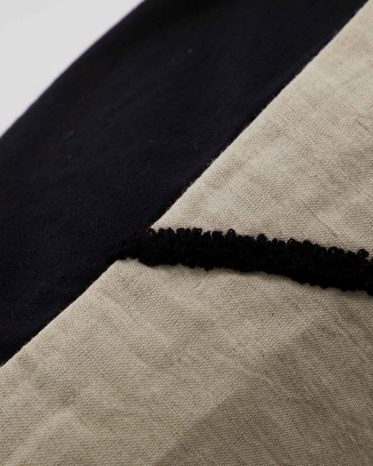 House Doctor - Kissenbezug "Fly" Black/Off-white