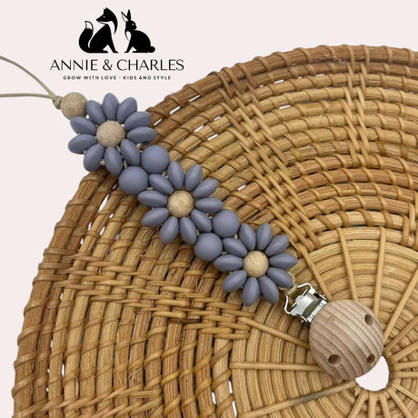 Annie & Charles - DAISY BLOOM Schnullerkette