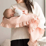 Annie & Charles® Musselin-Decke mit Rüschenrand