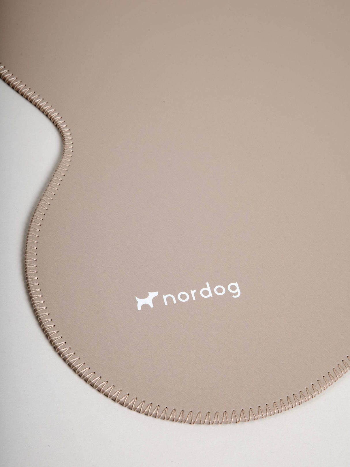 Tischset für Hundenäpfe (Cappuccino)