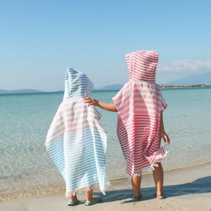 IPANEMA Poncho Strand- und Poolhandtuch für Kinder | Blau mit Geschenkbox