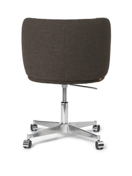 Ferm Living - Rico Esszimmer Drehstuhl Soft Bouclé Dark Brown