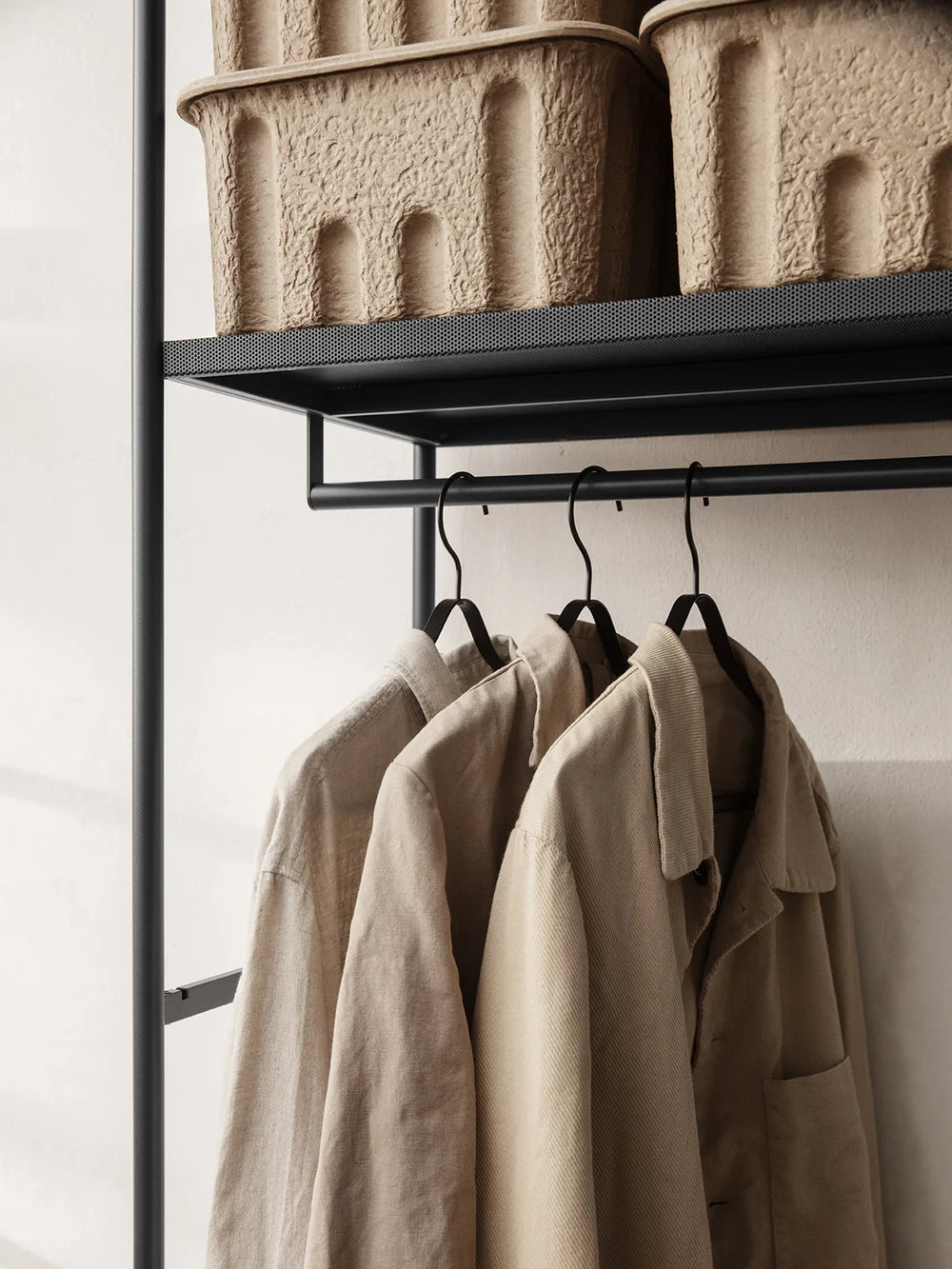 Ferm Living Punctual Kleiderstange