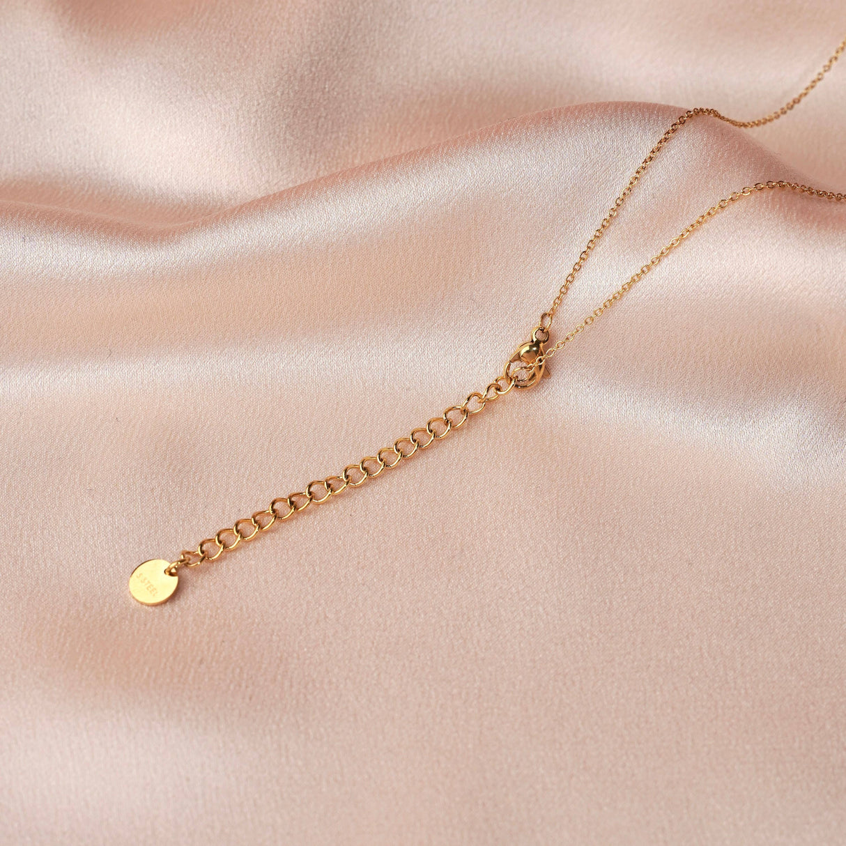 Victoire Collection Halskette mit Kleeblatt aus Perlmutt – Gold