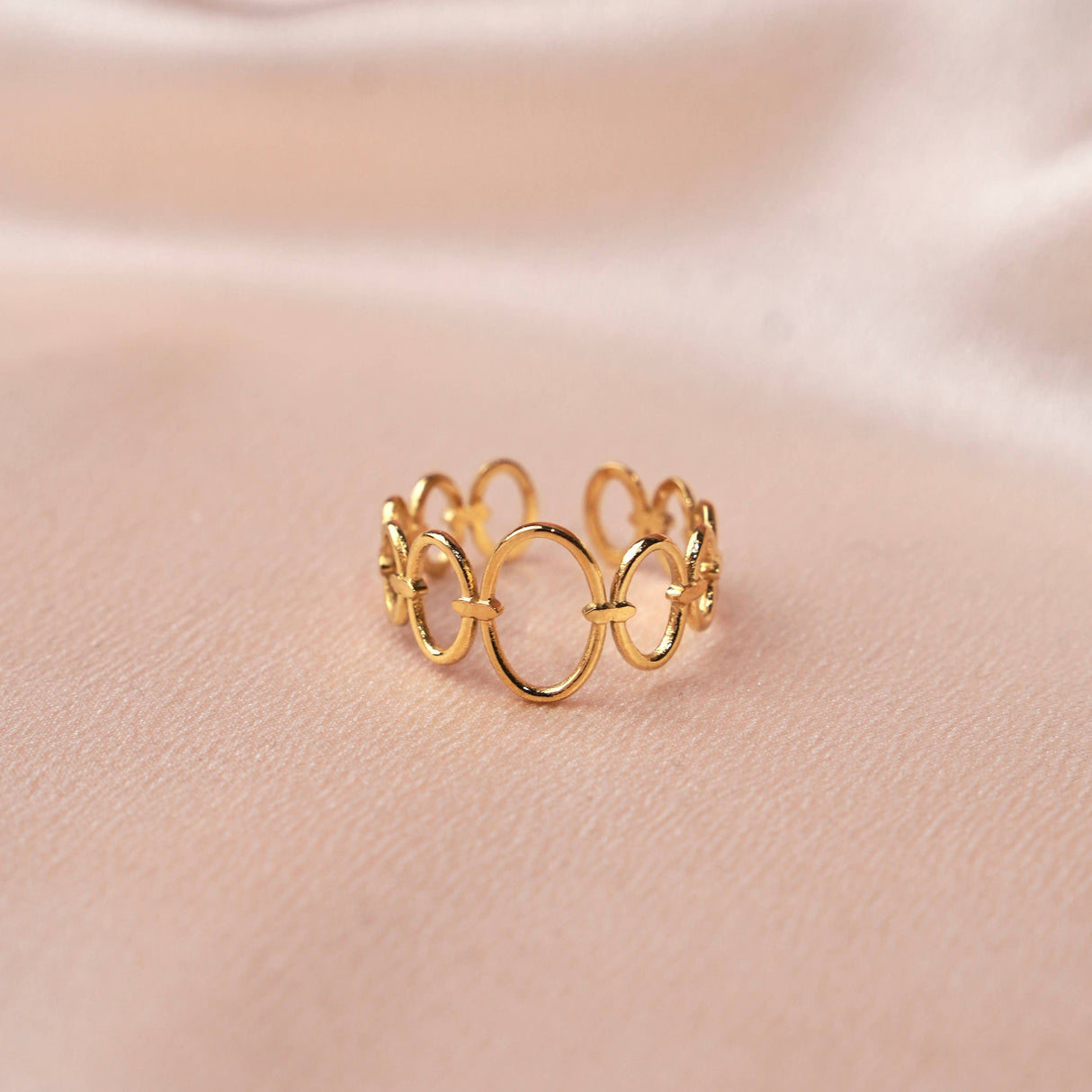 Victoire Collection Damenring mit ovalen Ringen – Edelstahl Gold