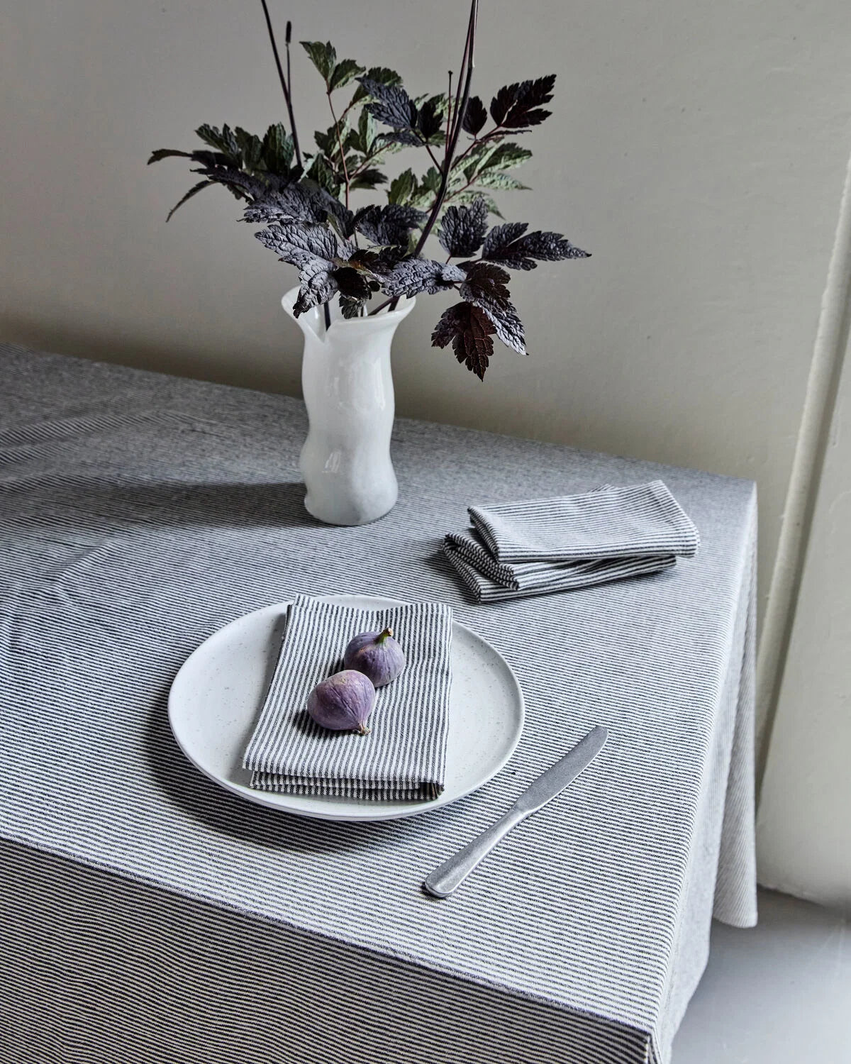 House Doctor - Stoff Servietten Sand & Black