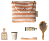 Maileg - Zahnbürsten-Set in Tasche, Maus – Rot gestreift