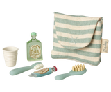 Maileg - Zahnbürsten-Set in Tasche, Maus – Blau gestreift