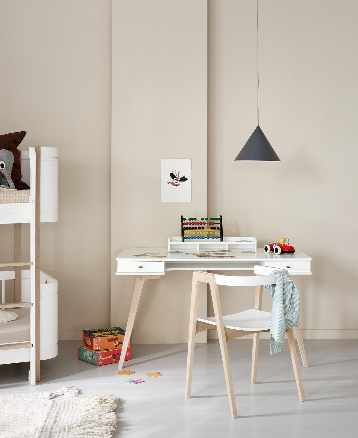 Wood Desk 66 cm &amp; Armchair