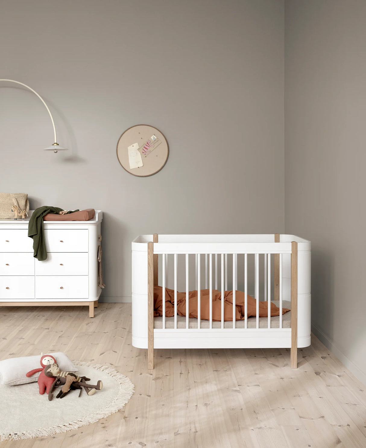 Mini+ baby bed excl. conversion kit junior bed oak