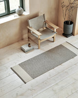 Pappelina EDIT Kleiner Teppich – Mud 60 x 85 cm