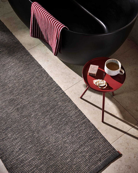 Pappelina SAM Teppichläufer – Black 70 × 150 cm