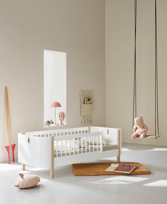 Wood Original Sofa Bed White / Oak