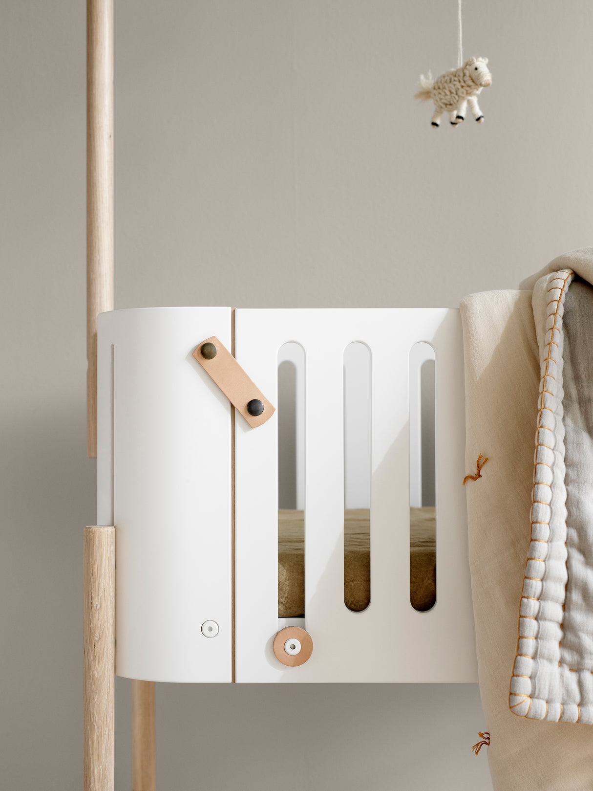 Canopy pole for bed canopy &amp; mobile, oak