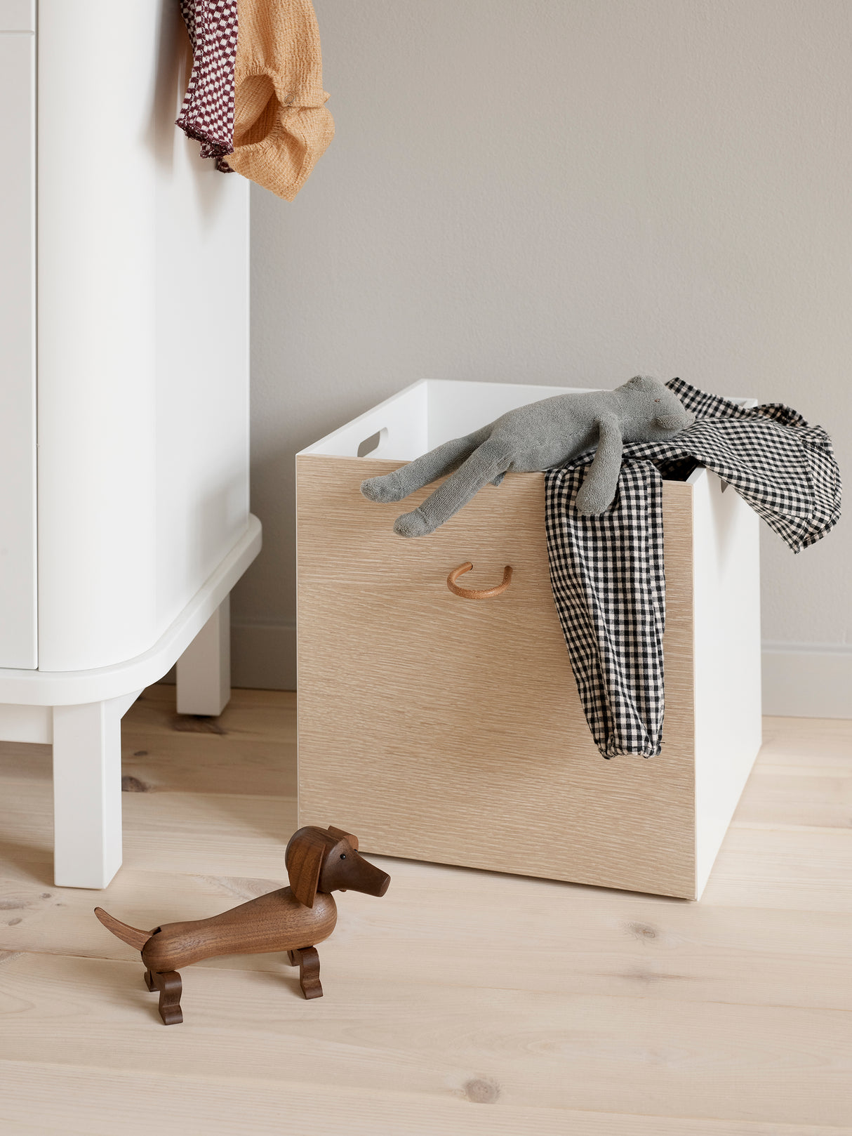Wood boxes white / oak