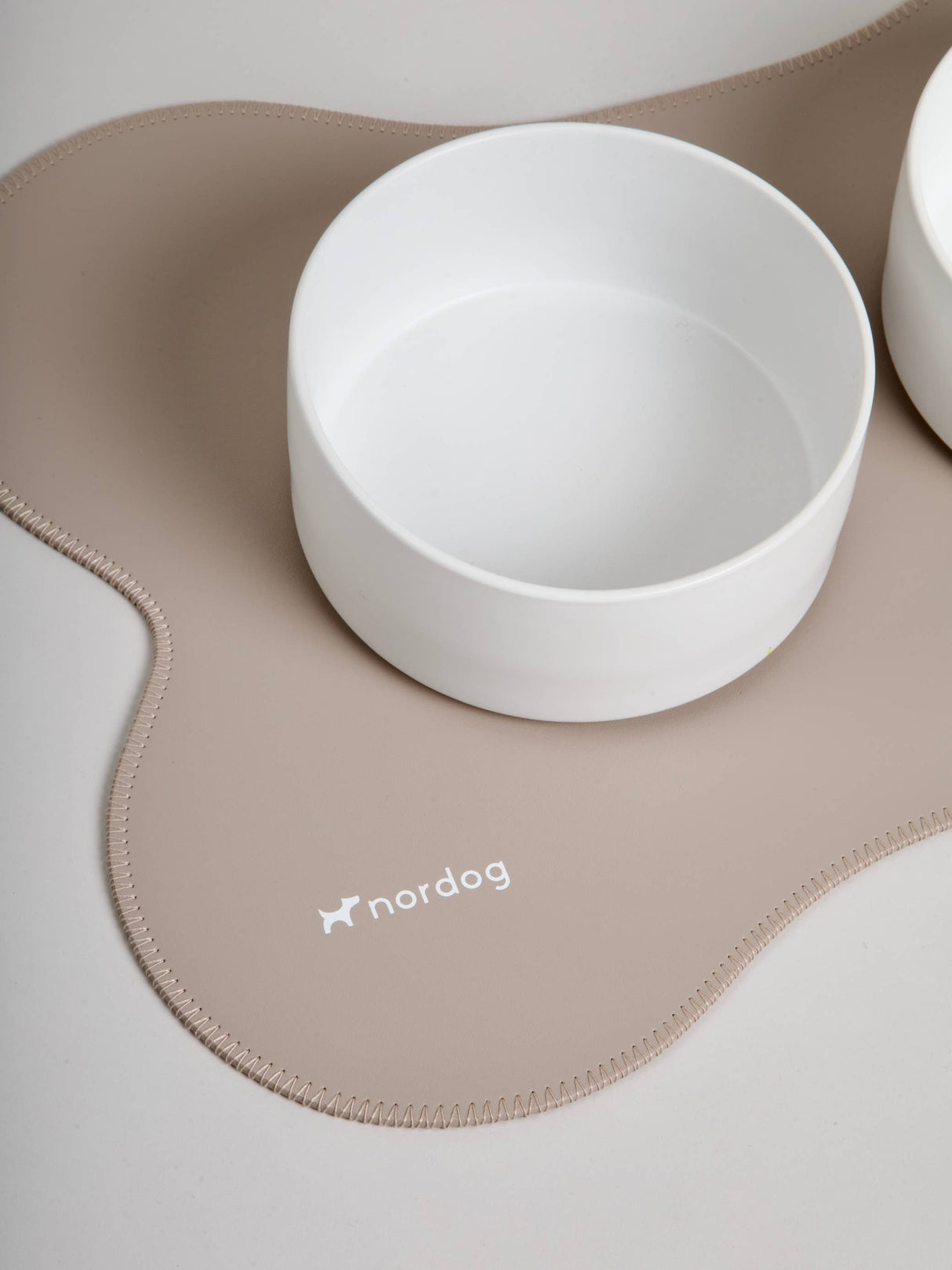 Tischset für Hundenäpfe (Cappuccino)