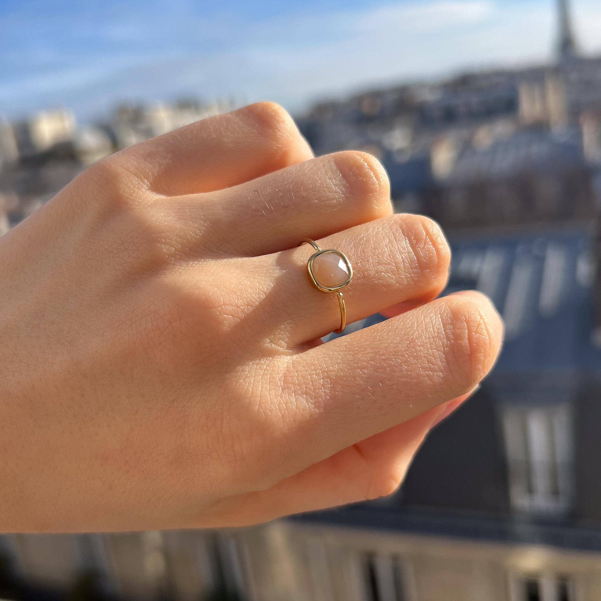 Victoire Collection Damenring mit Rosenquarz – Edelstahl Gold