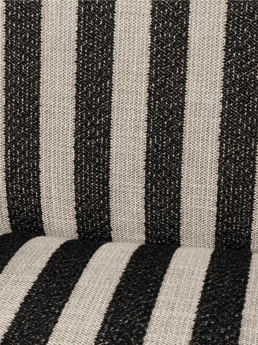 Ferm Living Rico Chair – Sand/Black Louisiana