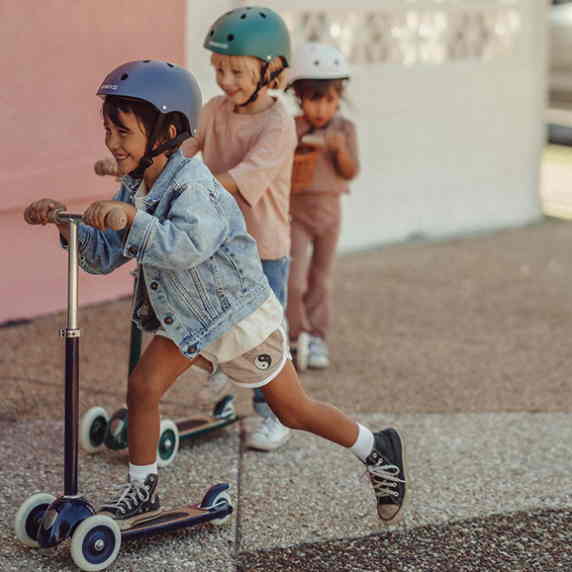 Banwood Scooter Roller Kinderroller