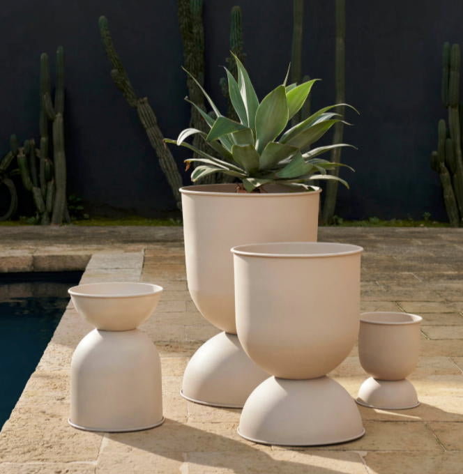 Hourglass Pot cashmere von Ferm Living