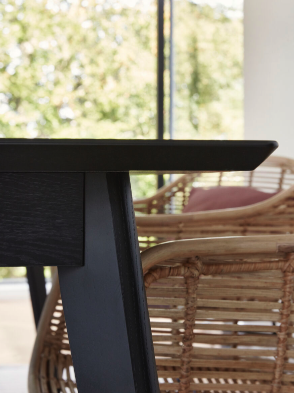 Hübsch Interior Esstisch Stay Schwarz