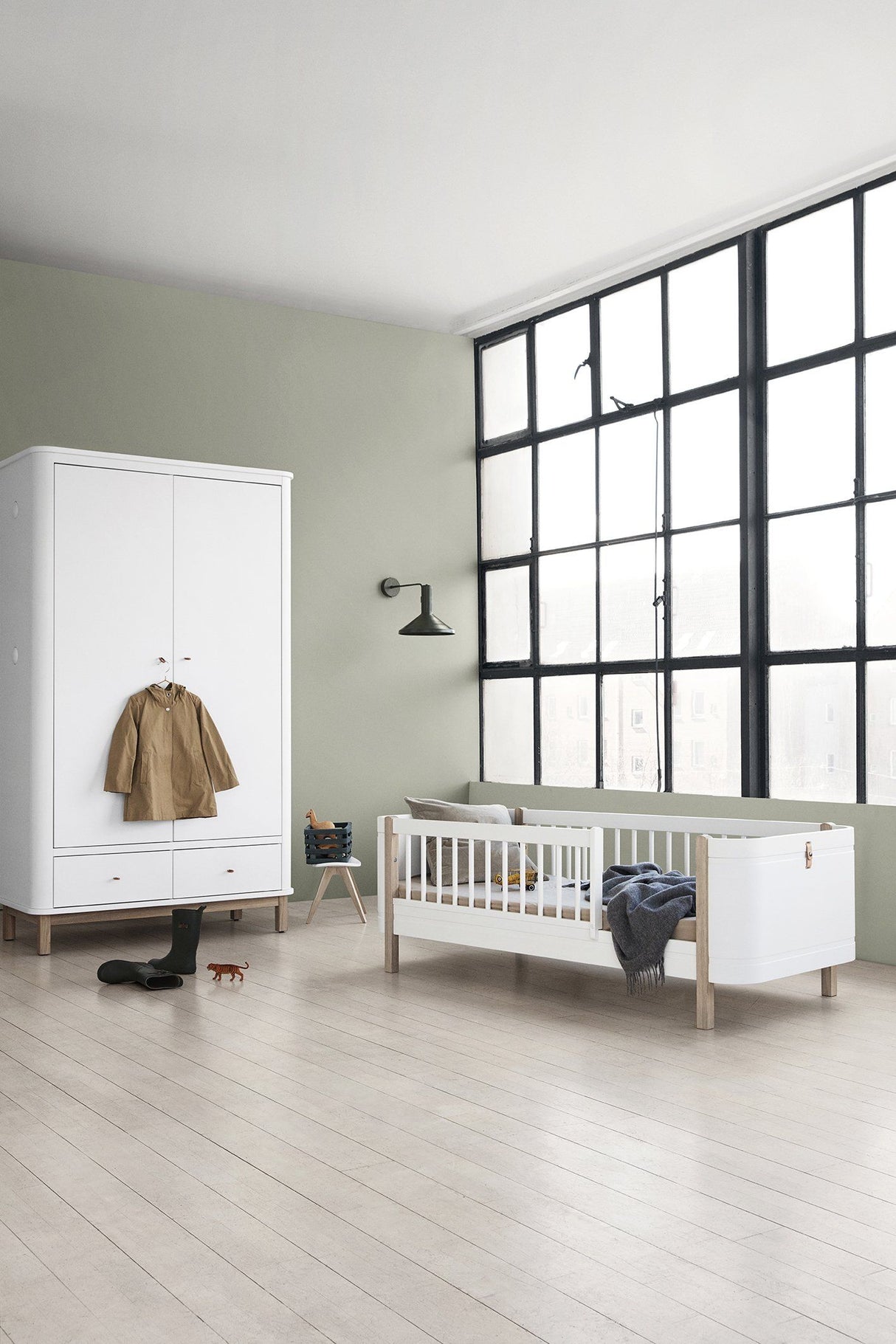 Oliver Furniture Mini+ Wood Collection