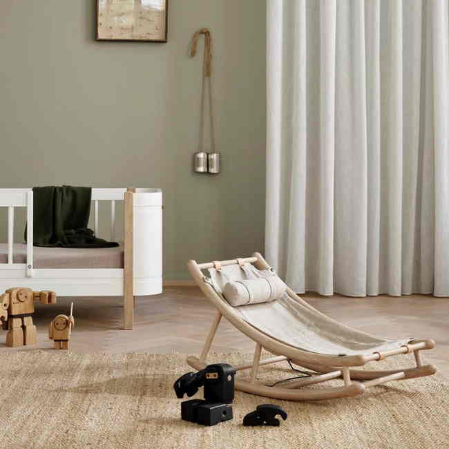 Wood Baby und Kleinkindwippe Eiche Natur Kinderzimmer Kindermöbel Babyausstattung