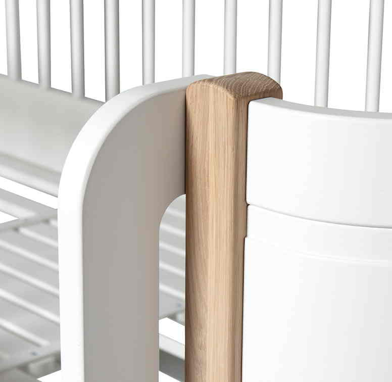 Oliver Furniture Wood Collection Mini+ Basic in Eiche/Weiss Kinderbett Babybett 